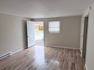 35 Hynes Ave #A, Groton, CT 06340