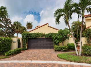 6810 Sand Pointe Cir, Naples, FL 34108