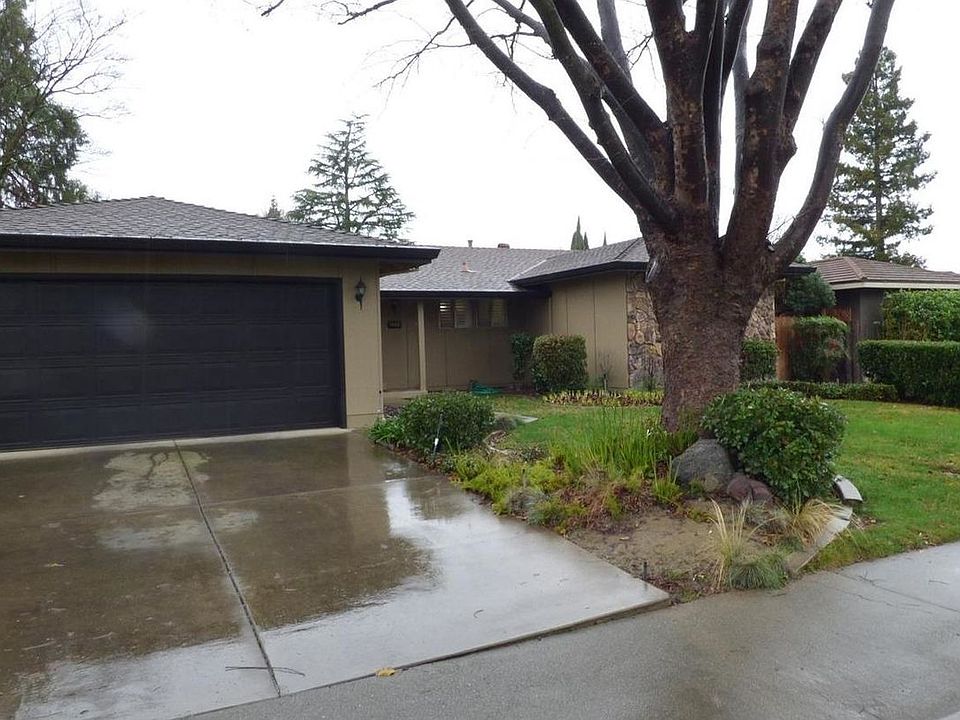 1st image of 1642 Donner Way