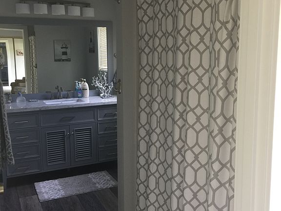 5th image of 2844 NW Neptune Ave