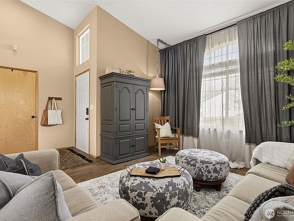 5th image of 3014 47th Street NE