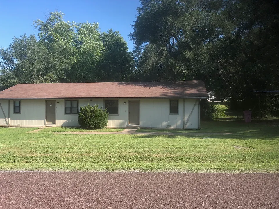 1166 S Glenn Ave #A