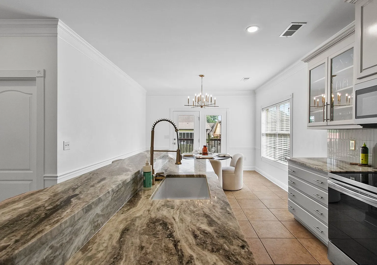 6337 Bryant Circle — Photo 4