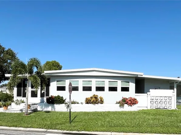 105 White Oak Ter, Sarasota, FL 34237