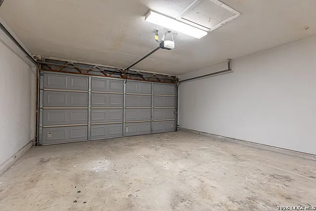 21514 Longwood — Photo 28
