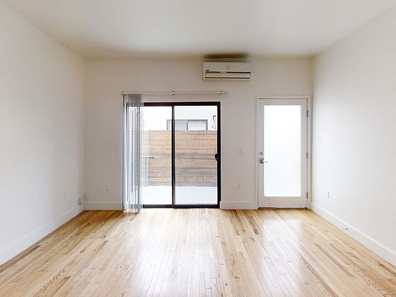 5th image of 3102 London St