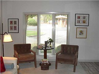 4th image of 200 Woodgreen Dr APT 12