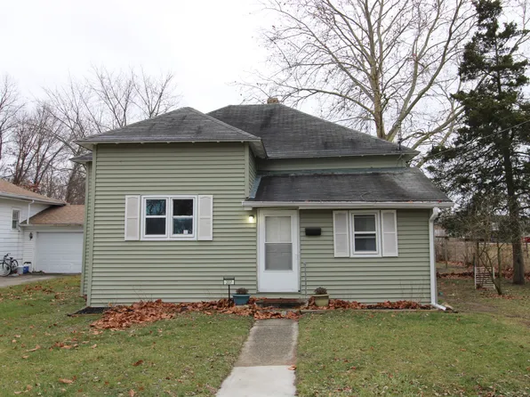207 E Franklin St, North Judson, IN 46366