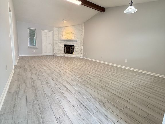 4th image of 11257 Shady Glen Dr #11257