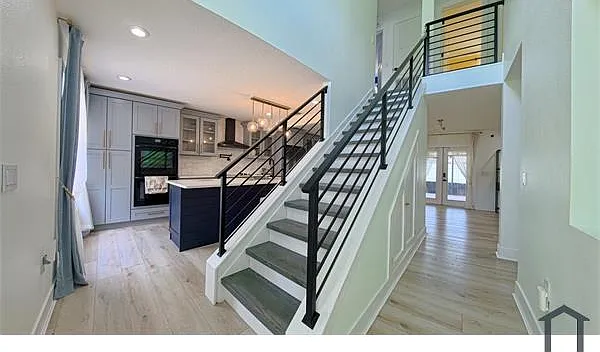 16948 Corner Hill Ct — Photo 2