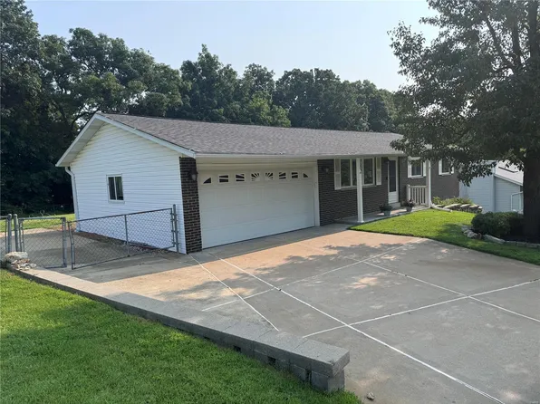 182 Juanita Ln, Arnold, MO 63010