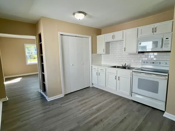 526 Shelton Rd, Hampton, VA 23663