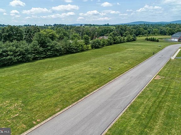 3rd image of 2724 Farnham Ln #39
