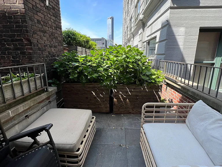 57 Front St #605 — Photo 2