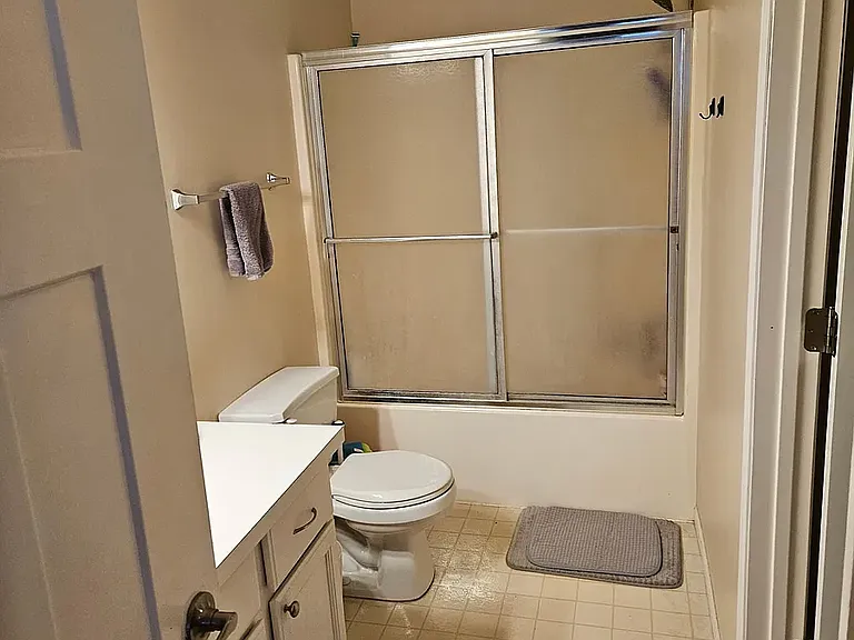 2nd floor bath