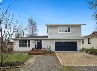 300 Creekside Ter, Fairview, OR 97024