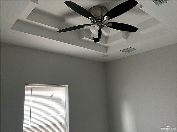 5th image of 1514 Playa Dr