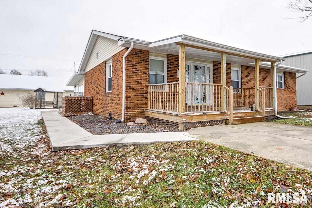 318 S Dye St, Virden, IL 62690 Zillow