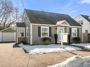 215 London Ave, Pawtucket, RI 02861