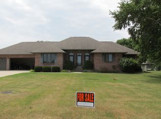 1302 Fairview Ct, Erie, IL 61250