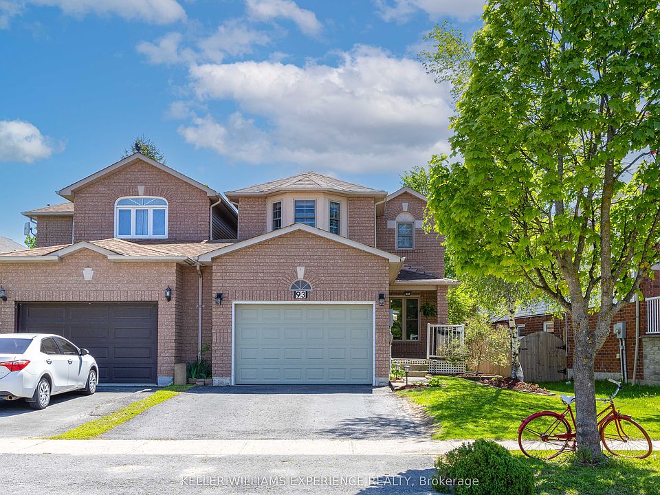 1st image of 93 Athabaska Rd