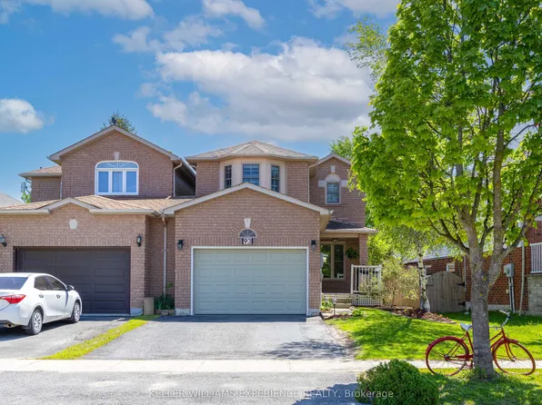 93 Athabaska Rd, Barrie, ON L4N 8E9
