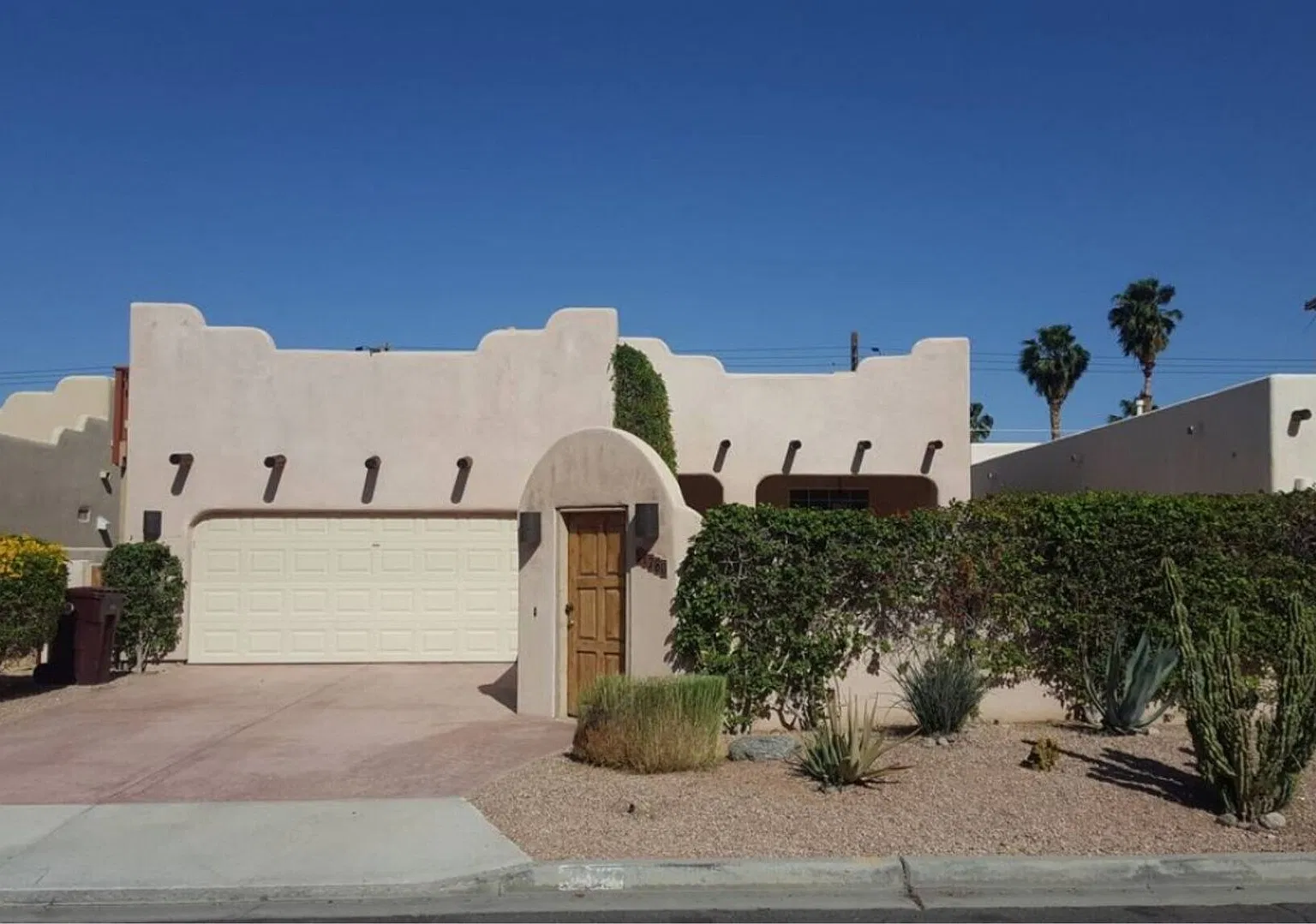 Sante Fe Pool Home — Photo 1