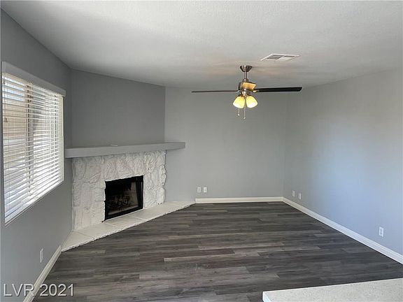 3rd image of 901 Red Boulder Dr Unit 202