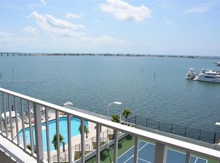 200 SE 15th Rd APT 7A, Miami, FL 33129