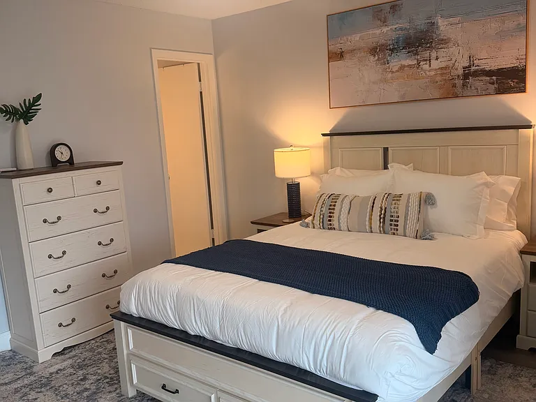 75 Royal Oak Ct #201 — Photo 55