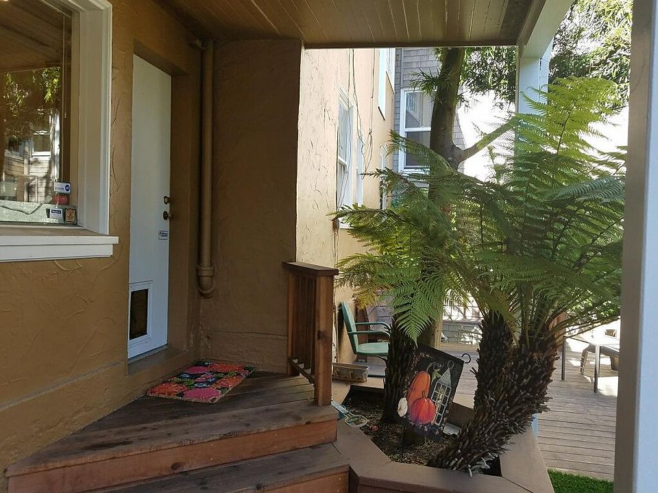Private Entrance from deck