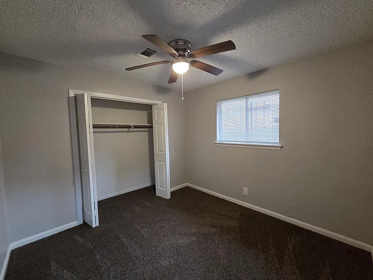807 Hudler St — Photo 29