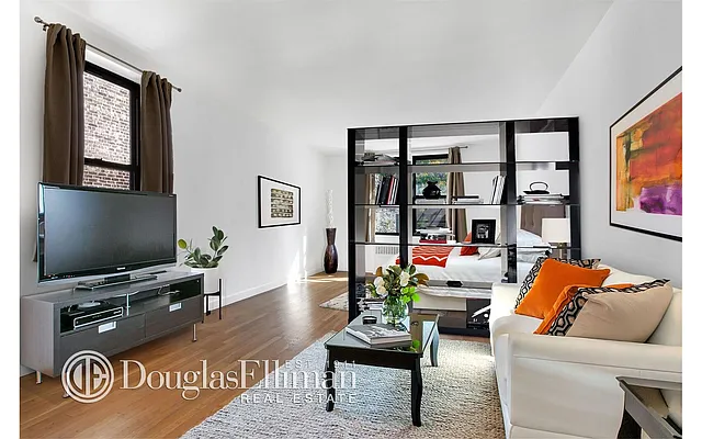Sold by Douglas Elliman | media 8
