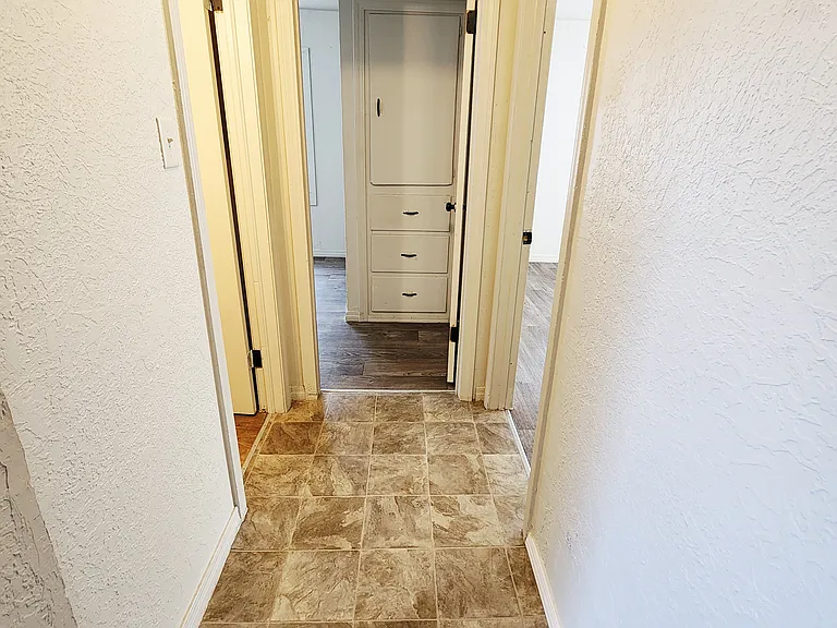 1607 NW Smith Ave — Photo 13