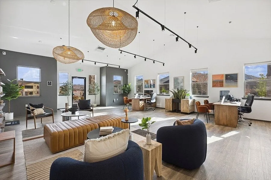 North Peak Apartments — Photo 1