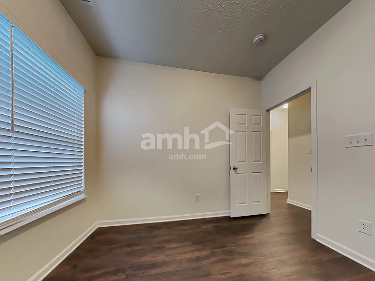 1268 W Crystal Dr — Photo 19