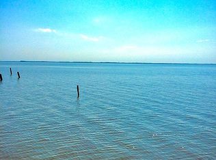 187 S Waterlily Rd, Coinjock, NC 27923