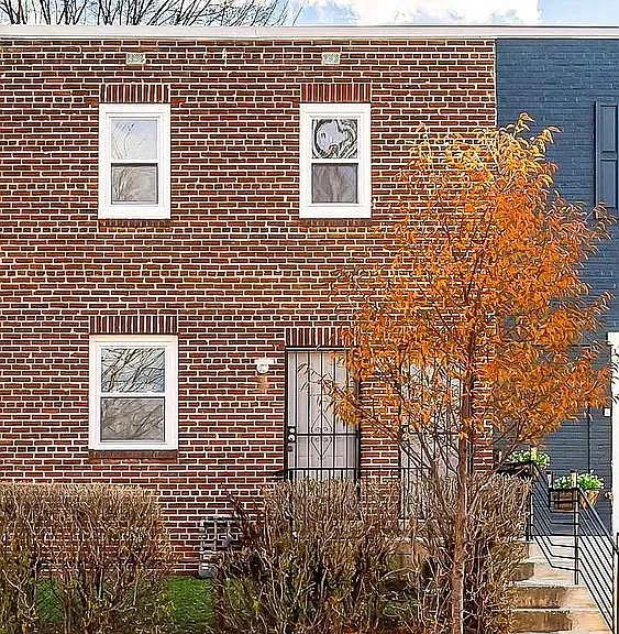 1103 16th St NE #B — Photo 1