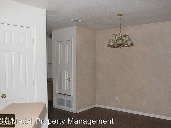 4th image of 1201 Cinch Dr APT A