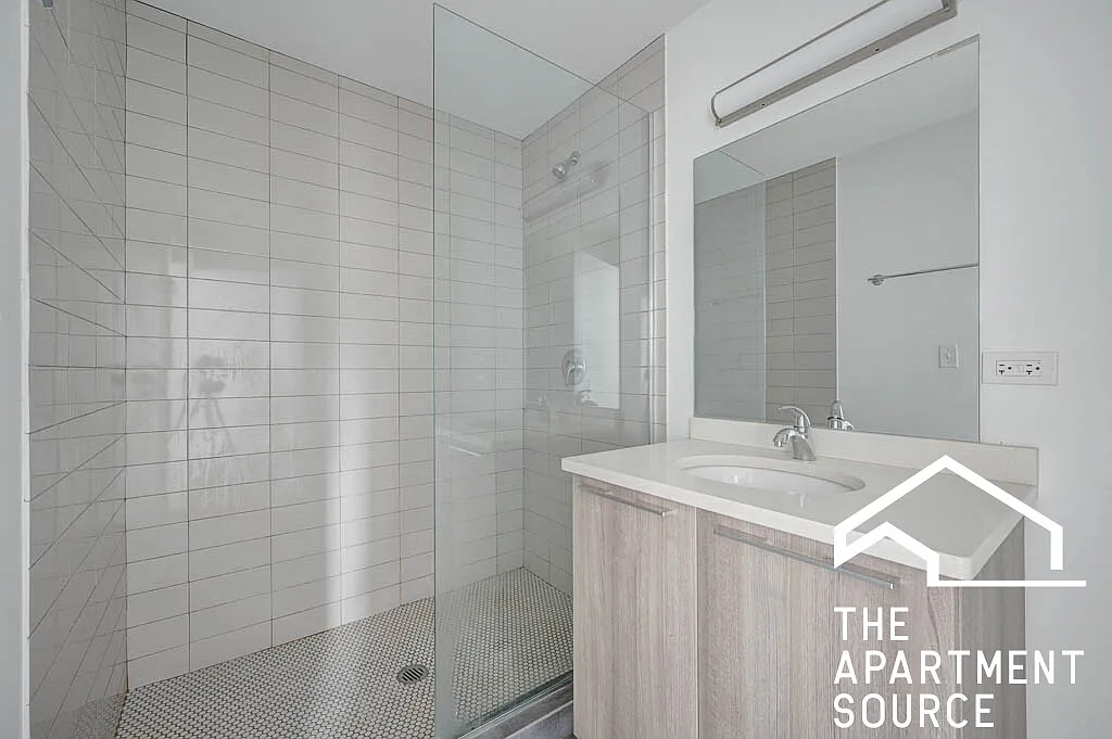 3 bed, 1700 sqft, $3,795 — Photo 3