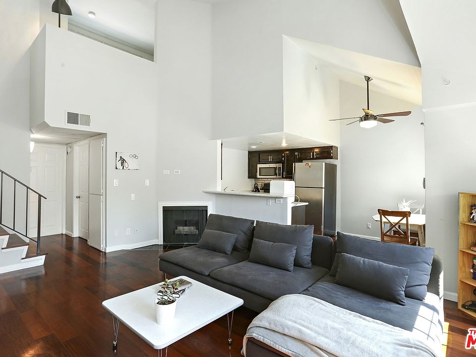 1st image of 1116 E Palmer Ave APT 14