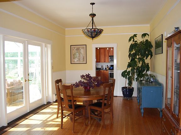 4th image of 1614 Lincoln St