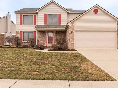 1359 S Hidden Creek Dr, Saline, MI, 48176