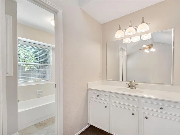 108 N Deerfoot Cir — Photo 16