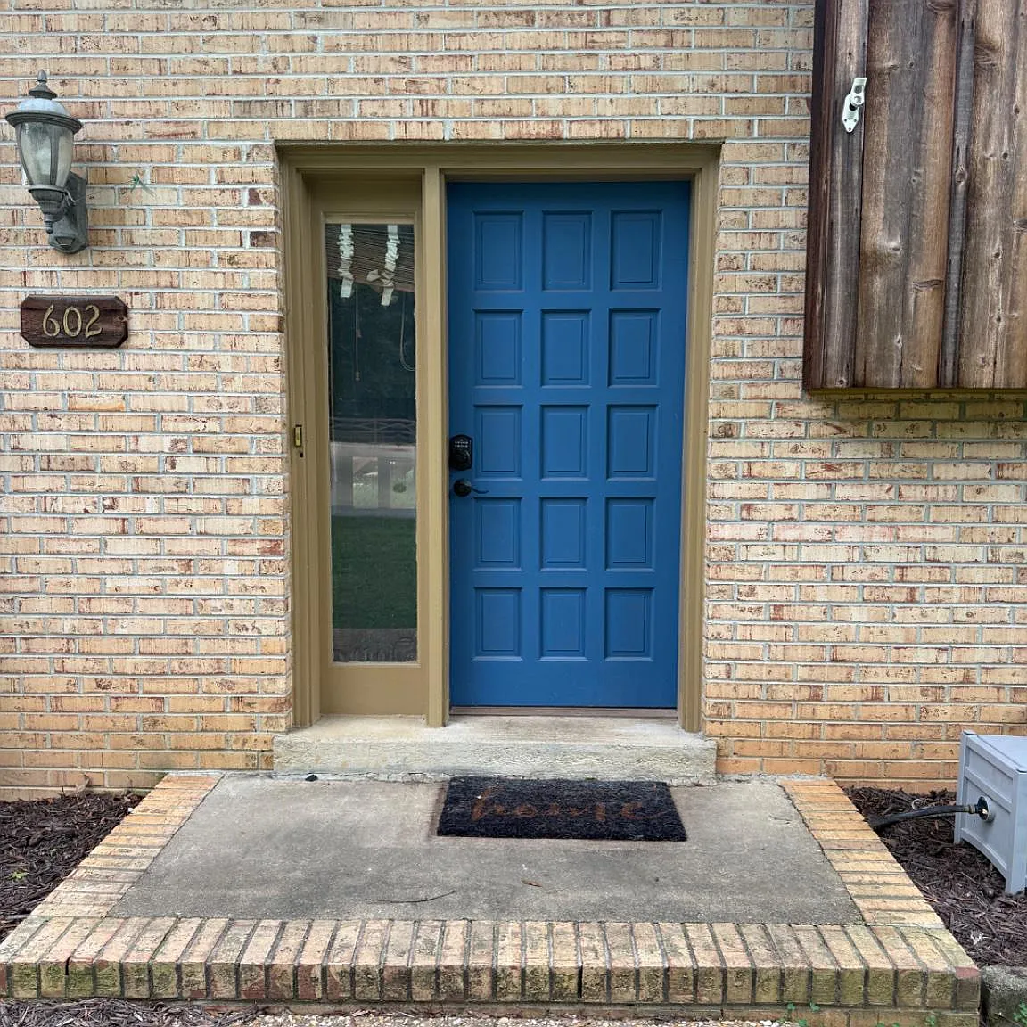 3 bed, 4.0 bath, 2570 sqft, $2,600 — Photo 4