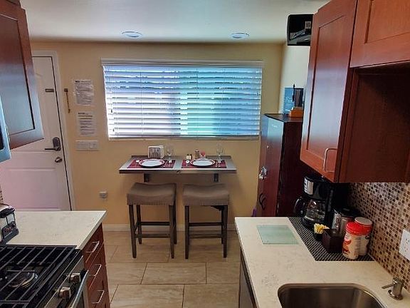 5th image of 2060 Balboa Ave