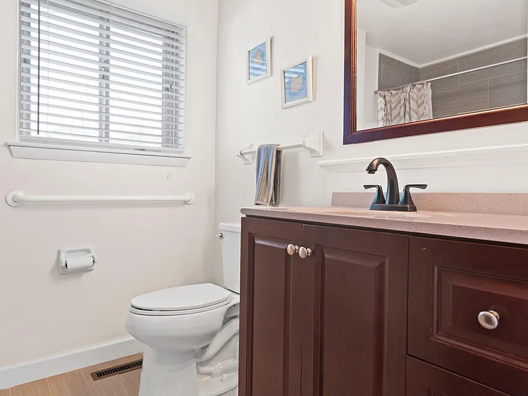 4433 John Jay Ln — Photo 4