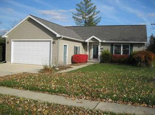 445 Franklin St, Dundee, MI 48131