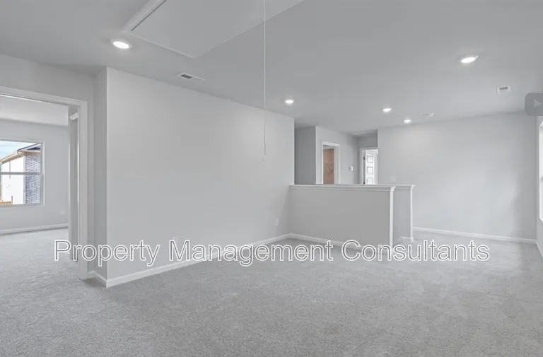 27982 Chalmers Cir — Photo 16