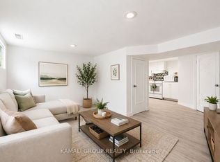 46 Centre St E #Basement, Richmond Hill, ON L4C 1A5